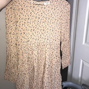 5/$15 Tobi Peach Floral Long Sleeve Dress